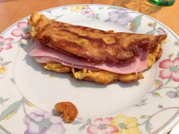 OEUFS AU PLAT JAMBON FROMAGE