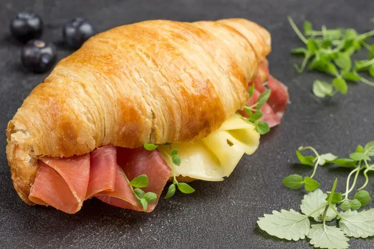 CROISSANT JAMBON