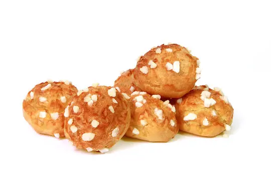 CHOUQUETTE