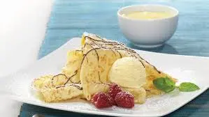 CREPE AVEC BOULE DE GLACE
